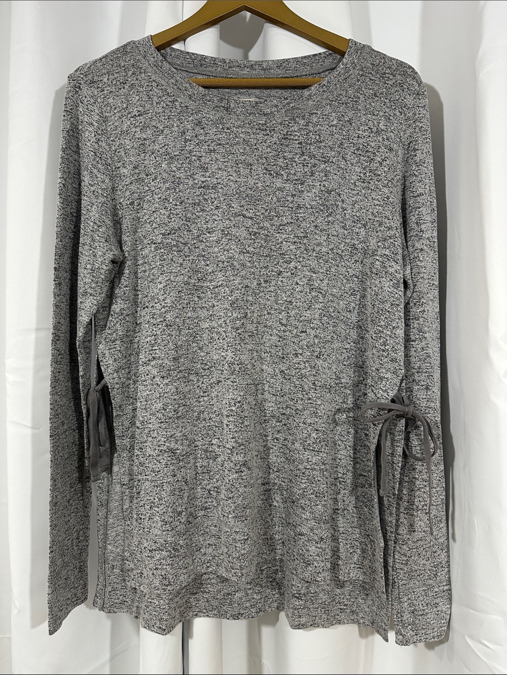 UGG Gray Marled Tie Side Tunic Top Size Medium Soft Stretch Long Sleeve Sweater